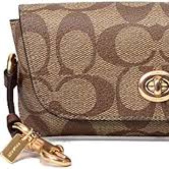 Coach Sunglass Case In Signature Canvas - Picture 2 of 2